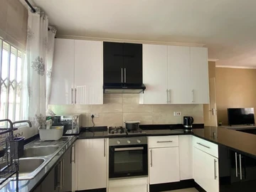 2 Bedroom Garden Flat