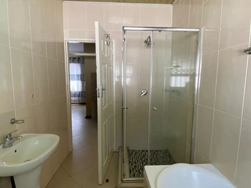 2 Bedroom Garden Flat