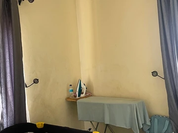 2 Bedroom Flat & Apartment