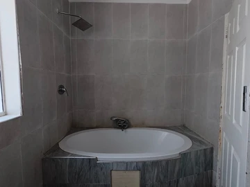 3 Bedroom Garden Flat