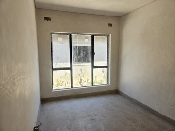 4 Bedroom Garden Flat