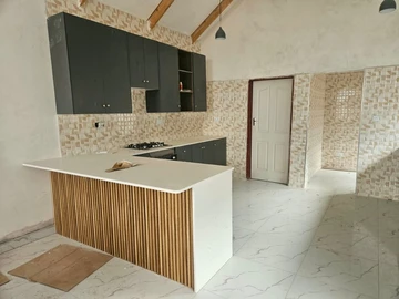 3 Bedroom Garden Flat