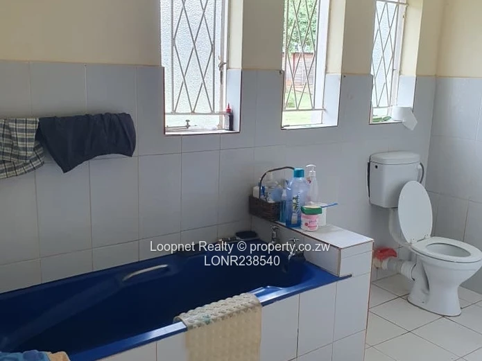 Bluff Hill 3-Bed Home with Borehole & Large Garden (Sole Mandate)