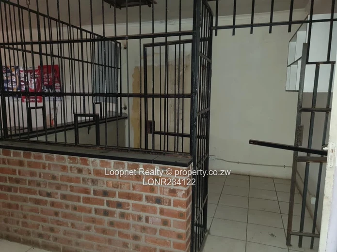 St Marys Retail Shop — 200m², Tiled, Walled, Good ZESA (Sole Mandate)