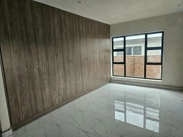 3 Bedroom Garden Flat