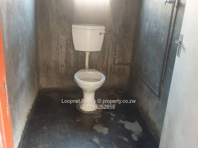 Affordable 2-Roomed Cottage with Verandah in Mainway Meadows