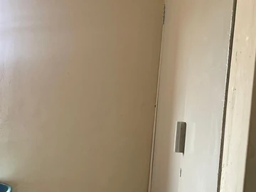 2 Bedroom Flat & Apartment