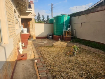 2 Bedroom Garden Flat