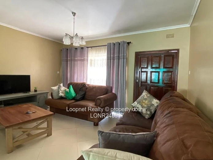 Charming Fully Furnished 2-Bedroom Garden Flat in Avondale West