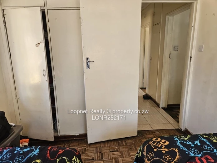 Avonlea 3-Bed Bungalow with Fireplace & Yard