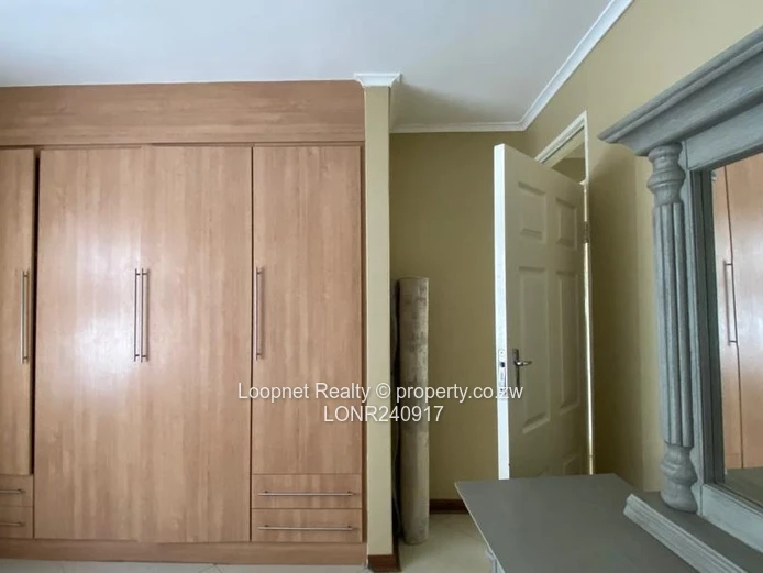 Charming Fully Furnished 2-Bedroom Garden Flat in Avondale West