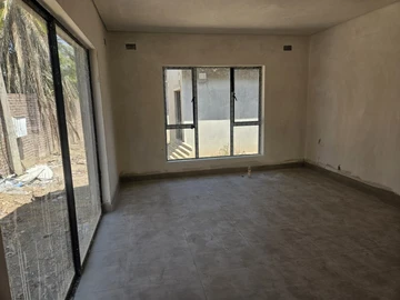 4 Bedroom Garden Flat