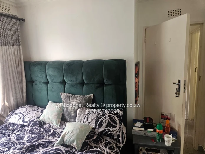 Avondale 2-Bed Garden Flat, Double-Storey & Gated (Sole Mandate)