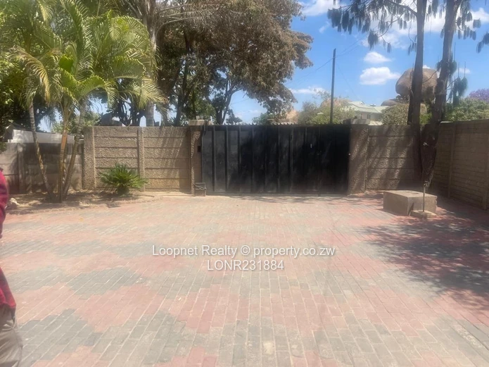 5-Bed Meadowlands Home with Double Garage & Thatched Boma