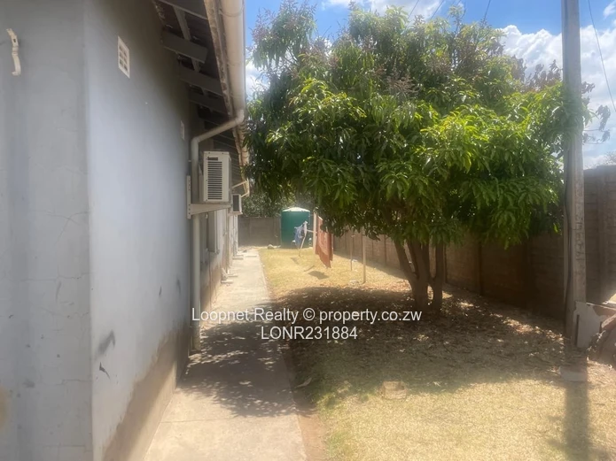 5-Bed Meadowlands Home with Double Garage & Thatched Boma