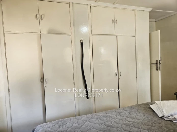 Avonlea 3-Bed Bungalow with Fireplace & Yard